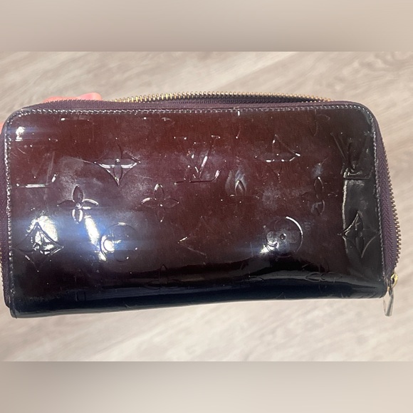 LOUIS VUITTON Vernis Zippy wallet purse Patent leather - Picture 2 of 6